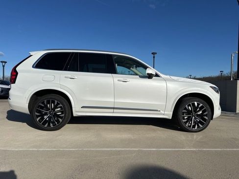 New 2026 Volvo XC90 B6 Ultra image 8