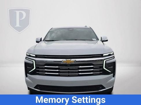 New 2026 Chevrolet Suburban Premier AWD/4WD image 14