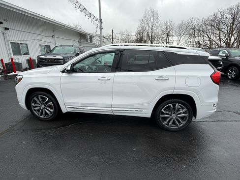 Used 2019 GMC Terrain Denali image 2