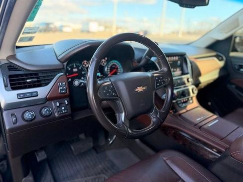 Used 2019 Chevrolet Suburban Premier AWD/4WD image 11