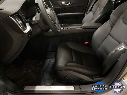 Used 2025 Volvo S60 B5 Core image 61