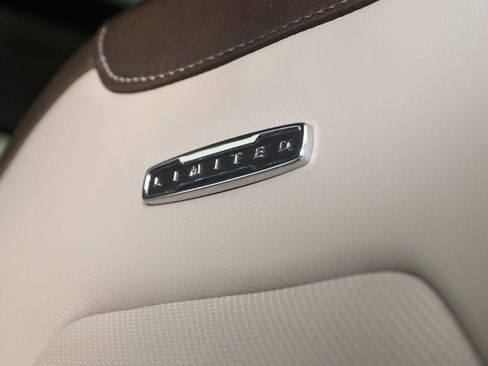 Used 2019 Ford F350 Limited AWD/4WD image 30