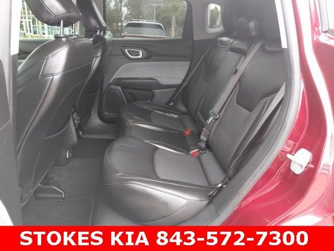 Used 2022 Jeep Compass Latitude image 24