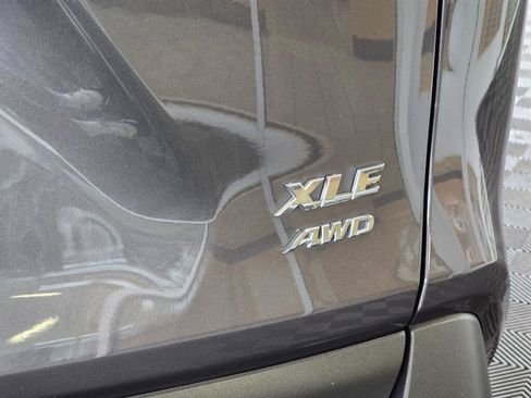 Used 2025 Toyota RAV4 XLE AWD/4WD image 14