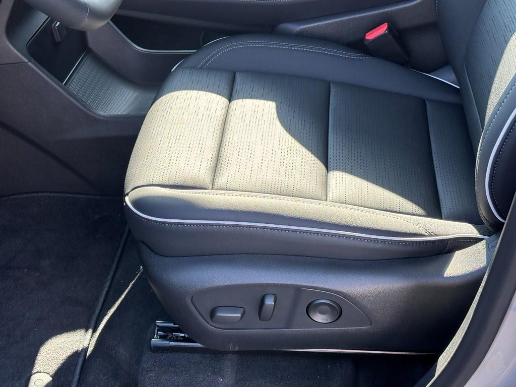 New 2026 Buick Enclave Sport Touring w/ Power Package FWD image 11