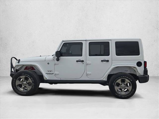 Used 2017 Jeep Wrangler Unlimited Sahara AWD/4WD image 9