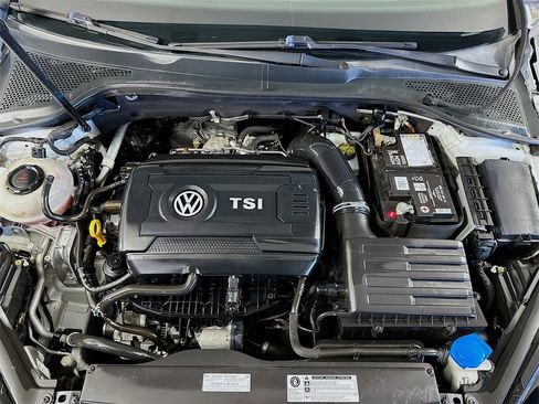 Used 2019 Volkswagen GTI SE image 35