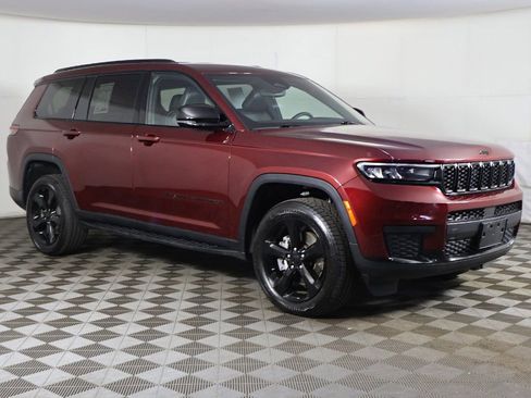 Used 2023 Jeep Grand Cherokee L Laredo AWD/4WD image 48