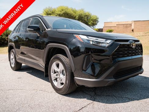 Certified 2025 Toyota RAV4 XLE FWD image 10
