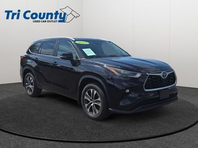 Used 2023 Toyota Highlander XLE