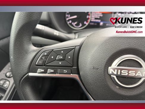 Used 2024 Nissan Sentra SV FWD image 15