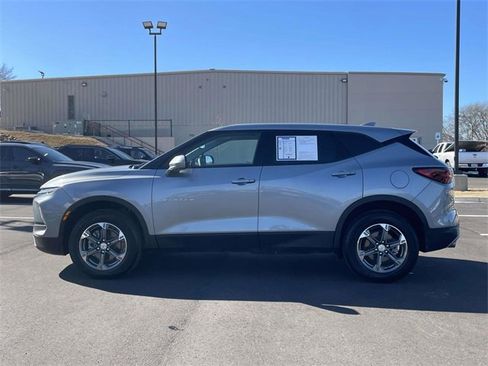 Used 2025 Chevrolet Blazer LT image 6