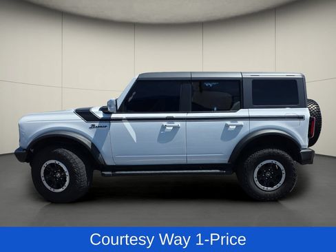 Used 2022 Ford Bronco Outer Banks w/ Sasquatch Package AWD/4WD image 5