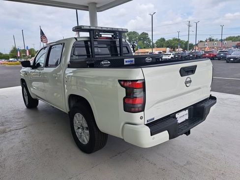 Used 2023 Nissan Frontier SV w/ SV Convenience Package AWD/4WD image 4