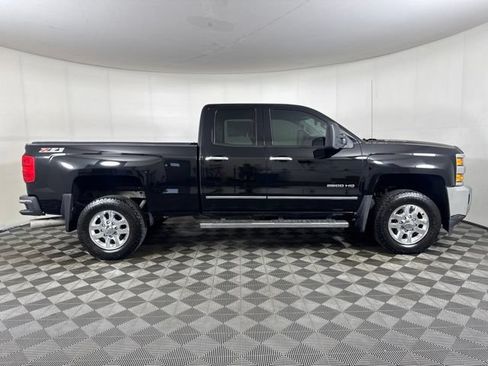 Used 2015 Chevrolet Silverado 2500 LTZ w/ LTZ Plus Package AWD/4WD image 2
