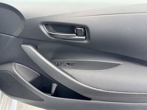 Used 2023 Toyota Corolla LE image 9