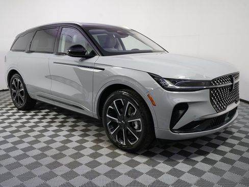 New 2026 Lincoln Nautilus Reserve AWD/4WD image 8