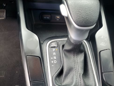 Used 2024 Kia Soul LX w/ Option Group 015 FWD image 15