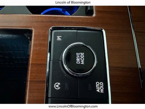 Used 2022 Lincoln Navigator Reserve image 68