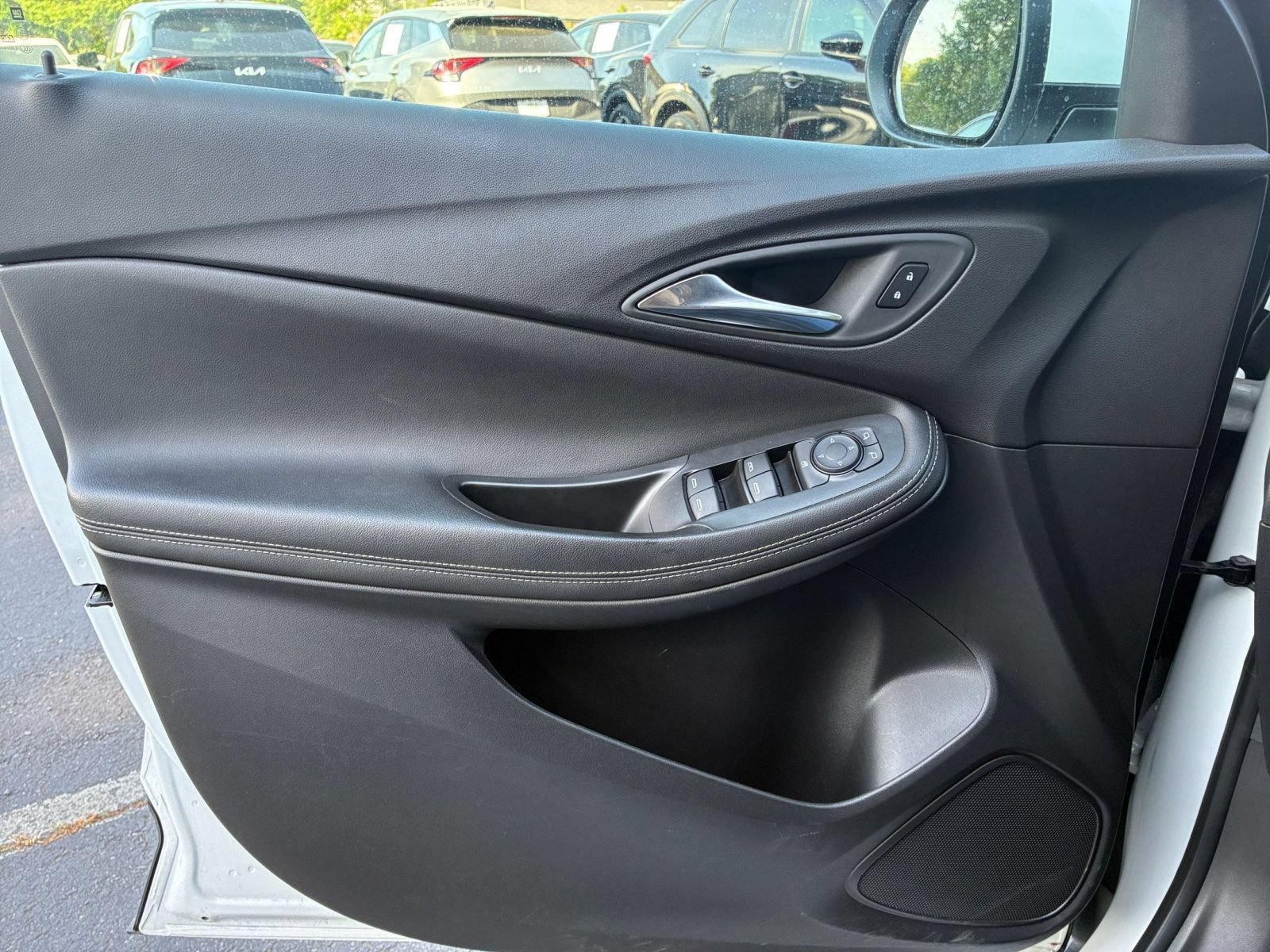Used 2025 Buick Encore GX Preferred FWD image 18