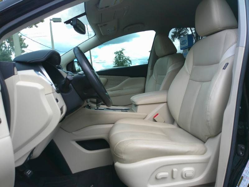 Used 2019 Nissan Murano SL FWD image 12