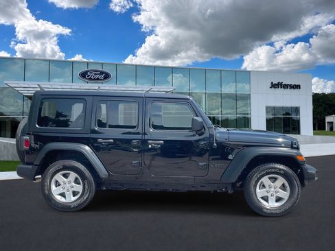 Used 2023 Jeep Wrangler Unlimited Sport AWD/4WD image 2