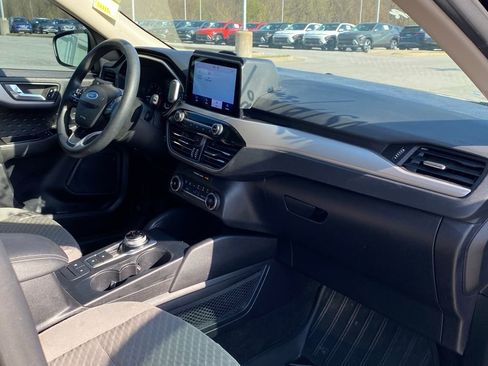 Used 2020 Ford Escape SE image 31