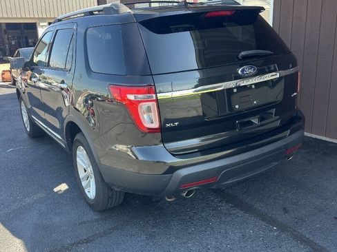 Used 2014 Ford Explorer XLT w/ Equipment Group 202A AWD/4WD image 3