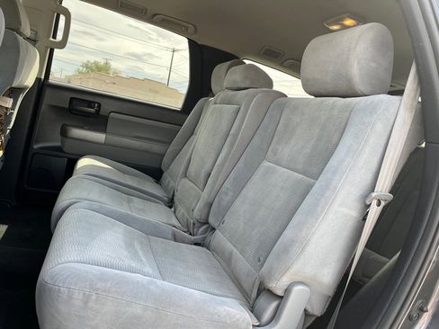 Used 2014 Toyota Sequoia SR5 image 32