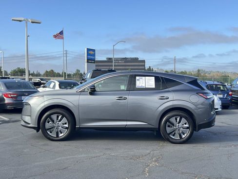 Used 2025 Nissan Murano SL w/ Cargo Package AWD/4WD image 2