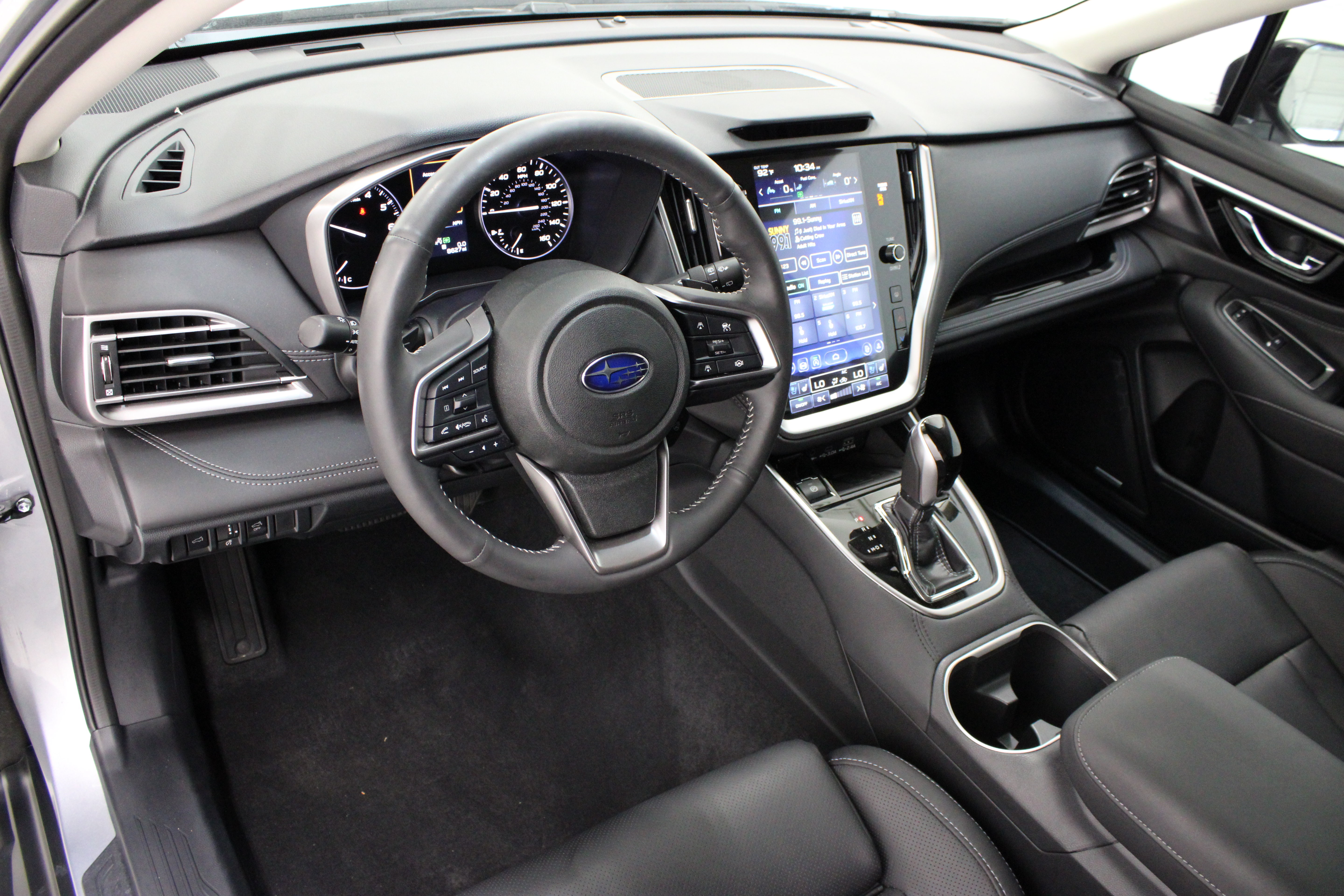 Used 2025 Subaru Outback Touring XT AWD/4WD image 13