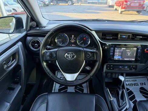 Used 2018 Toyota Corolla XLE image 14