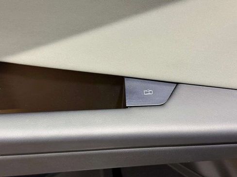 Used 2024 Tesla Cybertruck AWD Crew Cab image 18