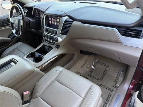 Used 2016 GMC Yukon SLT w/ Open Road Package AWD/4WD image 28
