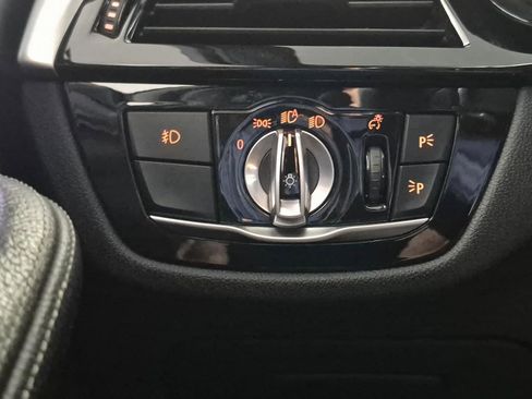 Used 2017 BMW 530i xDrive image 16