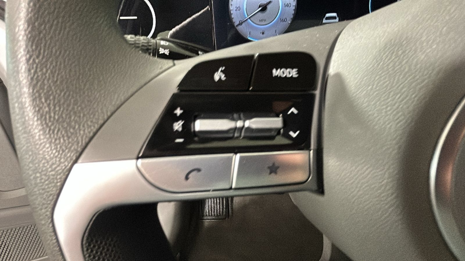 Certified 2024 Hyundai Elantra SEL FWD image 20