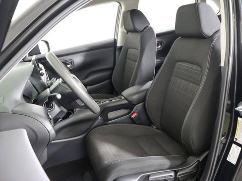 Used 2023 Honda HR-V LX image 24