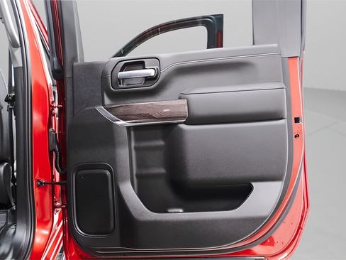 Used 2023 Chevrolet Silverado 2500 LTZ w/ LTZ Plus Package image 33