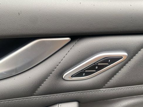 New 2024 Maserati Levante Trofeo image 19