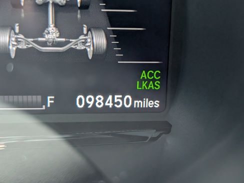 Used 2020 Honda HR-V Touring image 14