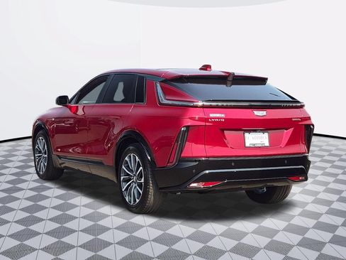 Certified 2024 Cadillac Lyriq Sport AWD/4WD image 5
