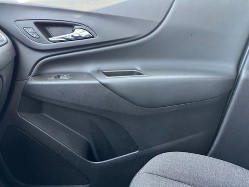 Used 2023 Chevrolet Equinox LT image 19