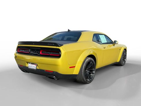 Used 2021 Dodge Challenger R/T Scat Pack image 5