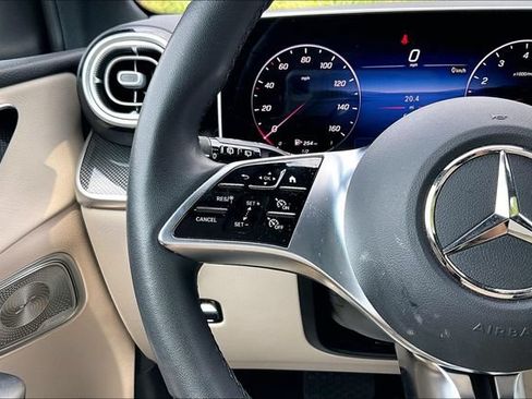 Certified 2026 Mercedes-Benz GLC 300 4MATIC image 14