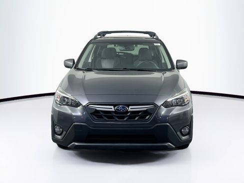 Used 2022 Subaru Crosstrek 2.0i Premium w/ Moonroof Package image 2