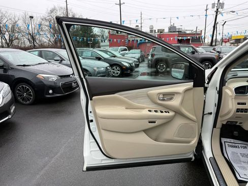 Used 2017 Nissan Murano SL image 17