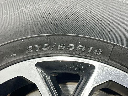 Used 2023 Ford Expedition Max XLT image 34