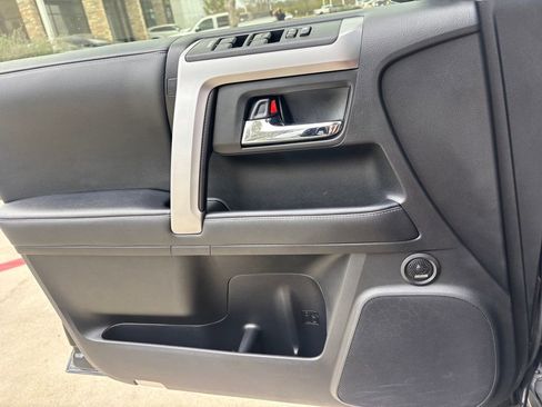 Used 2020 Toyota 4Runner SR5 image 47