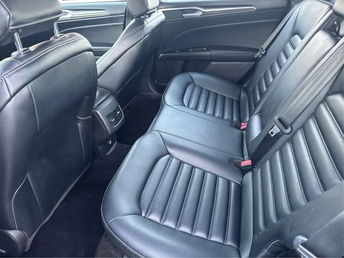 Used 2020 Ford Fusion SEL image 14