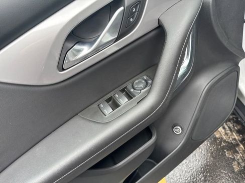 Used 2022 Chevrolet Blazer LT image 12